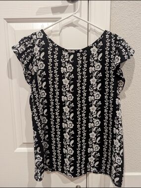 LOFT Black and White Floral Print Blouse